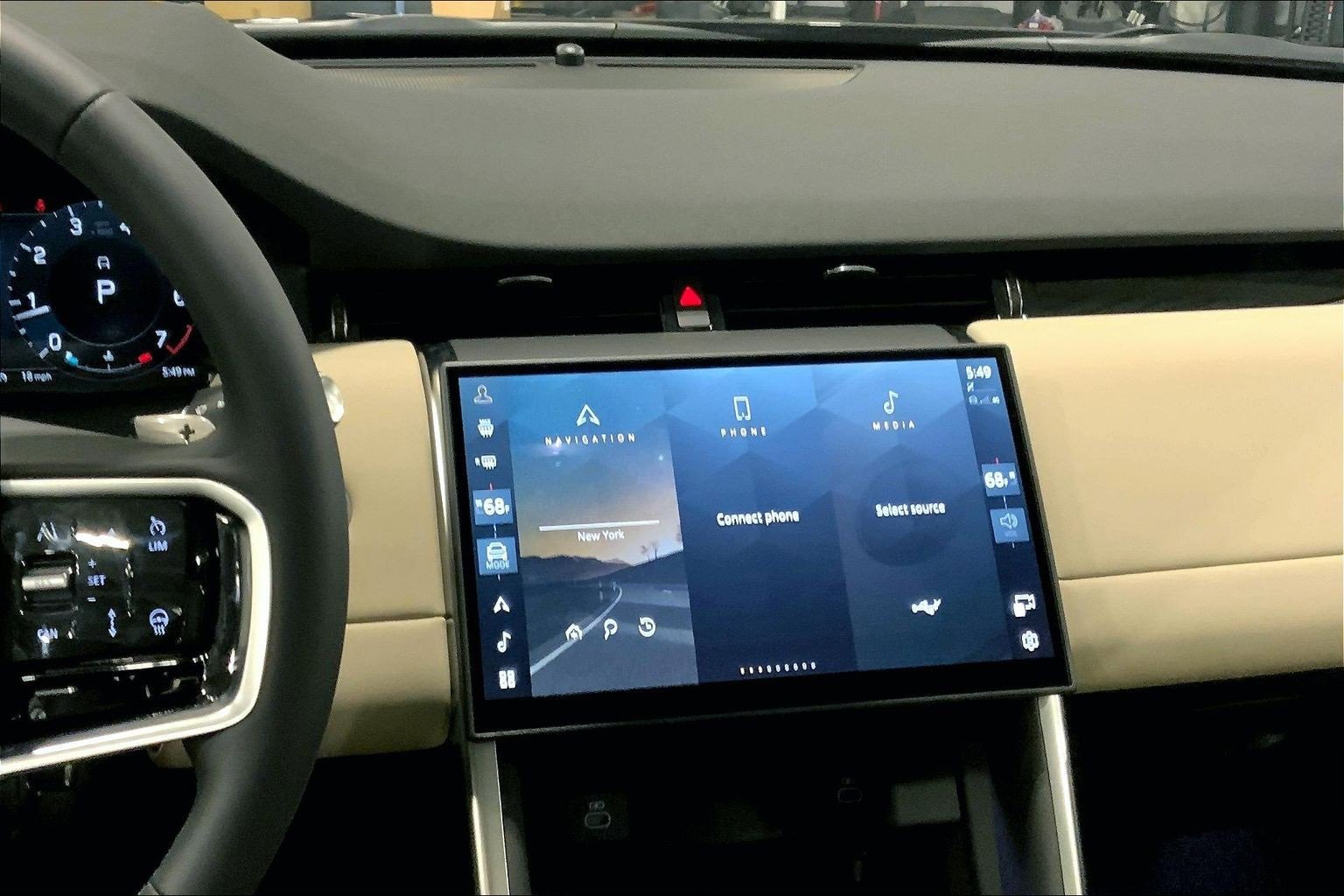 New 2025 Land Rover Discovery Sport S image 6