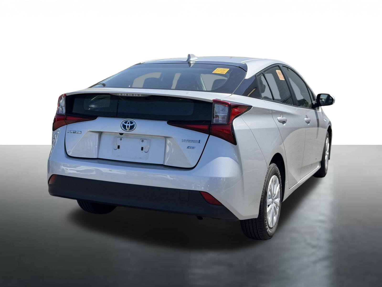 Used 2022 Toyota Prius L Eco FWD image 7