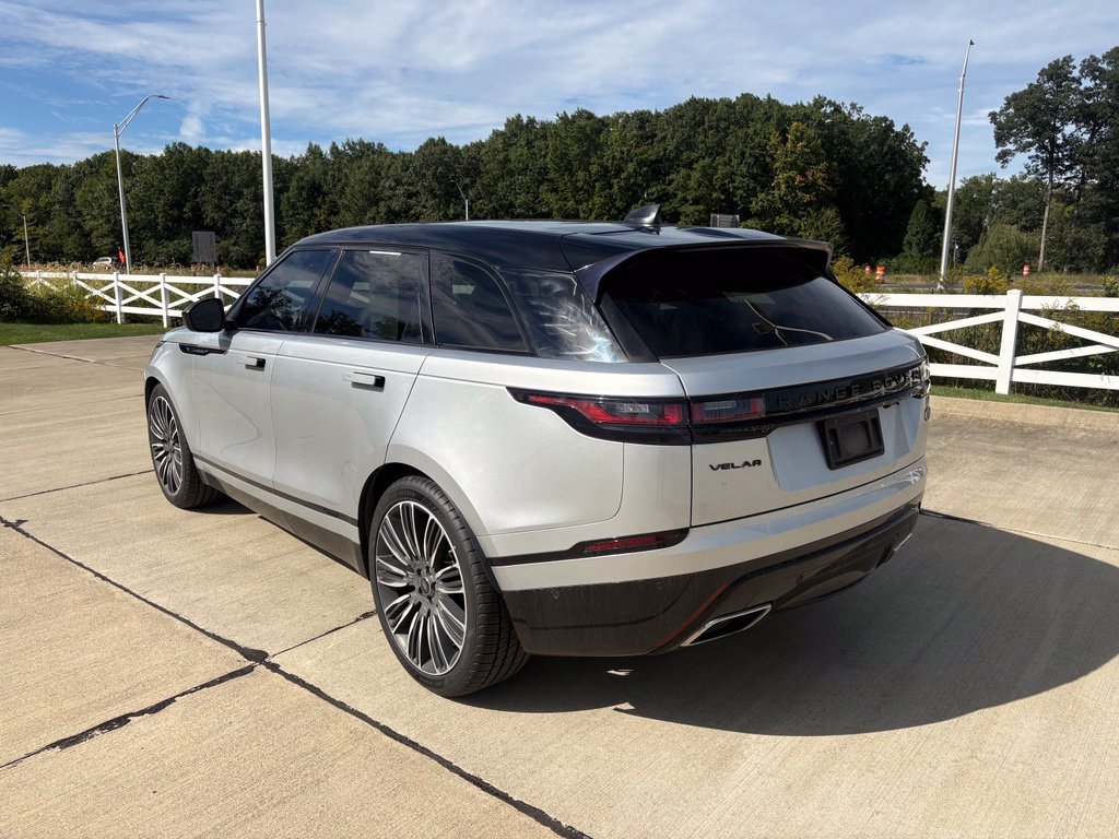 Used 2018 Land Rover Range Rover Velar R-Dynamic HSE AWD/4WD image 3