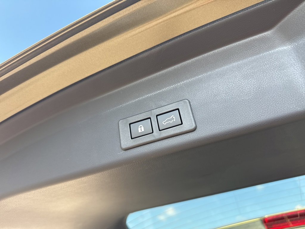 New 2025 Subaru Ascent Limited image 36