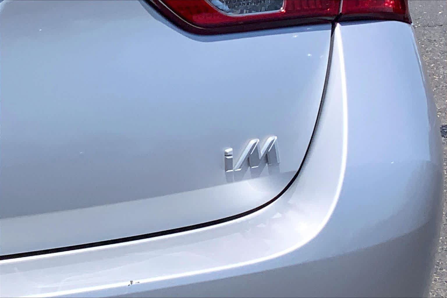Used 2018 Toyota Corolla iM FWD image 10