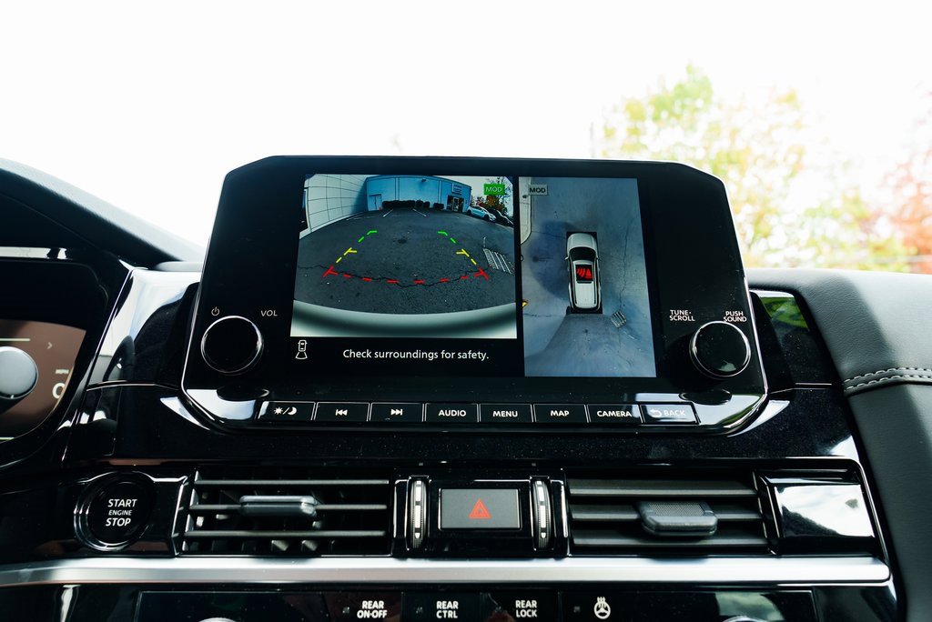 New 2025 Nissan Pathfinder Platinum image 14