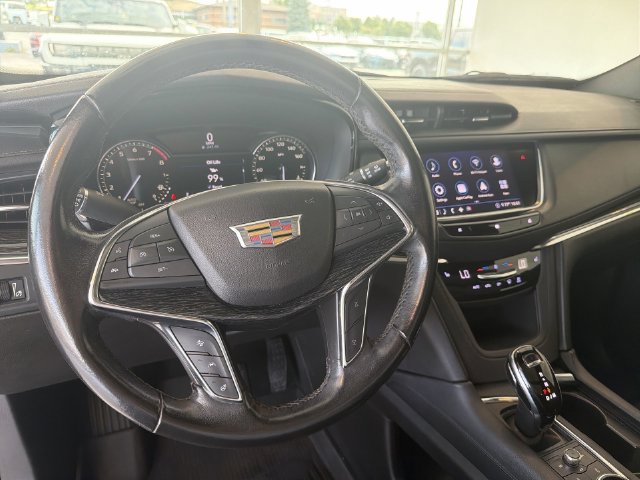 Certified 2020 Cadillac XT5 Premium Luxury w/ LPO, Floor Liner Package FWD image 18