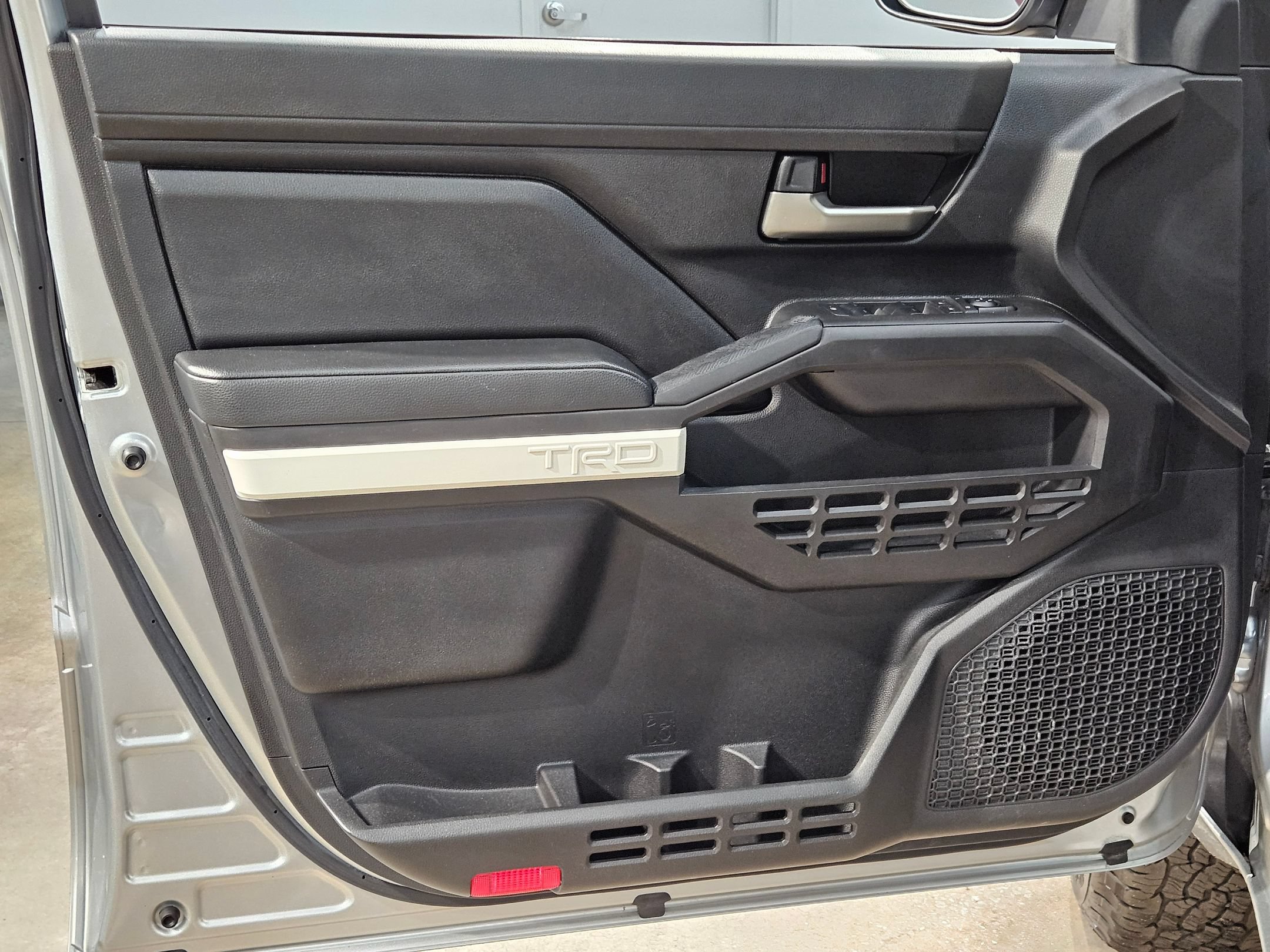 Used 2024 Toyota Tacoma TRD Off-Road AWD/4WD image 20