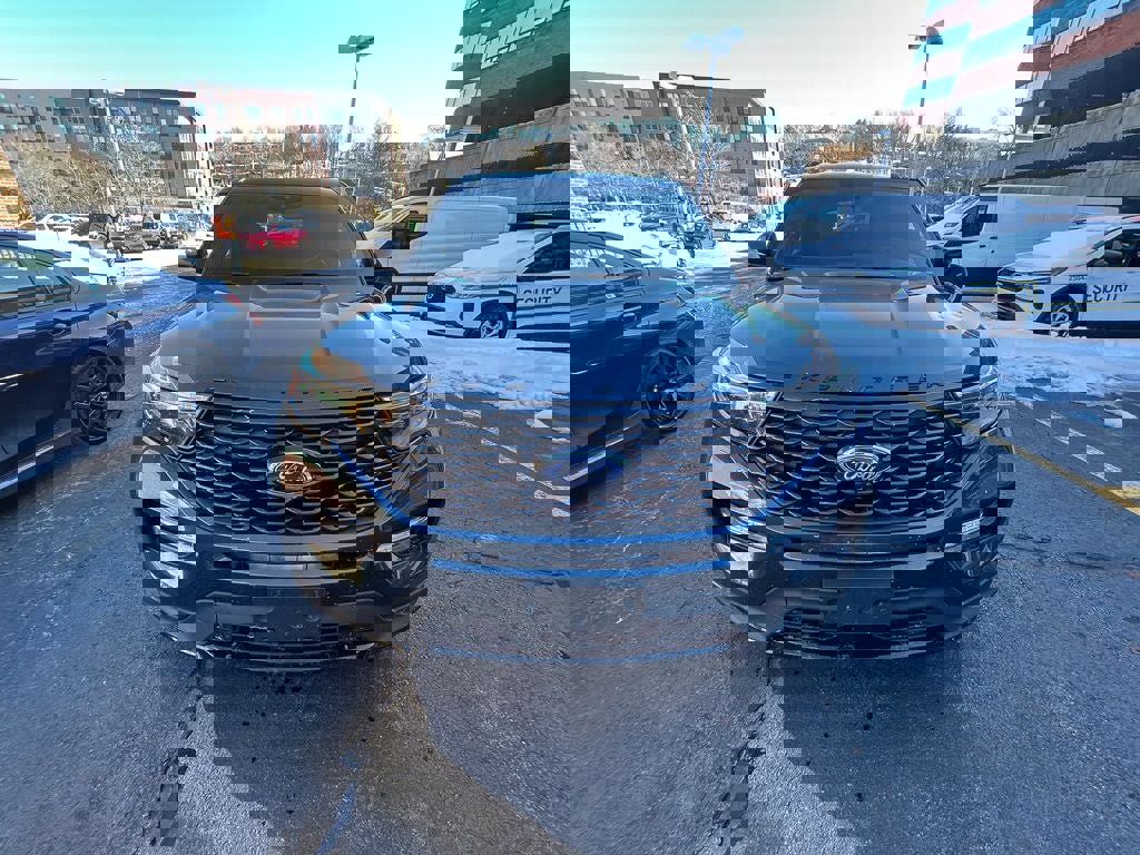 Certified 2023 Ford Explorer ST-Line image 2