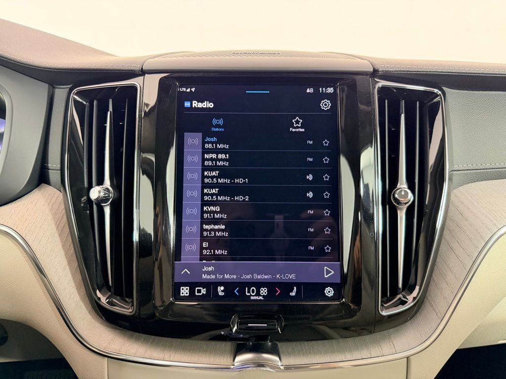 Used 2025 Volvo XC60 T8 Ultra w/ Protection Package Premier image 19