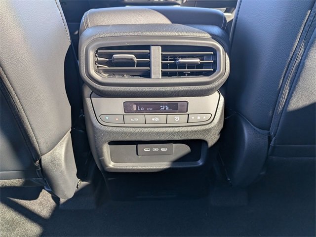 New 2025 Honda Pilot Touring image 27