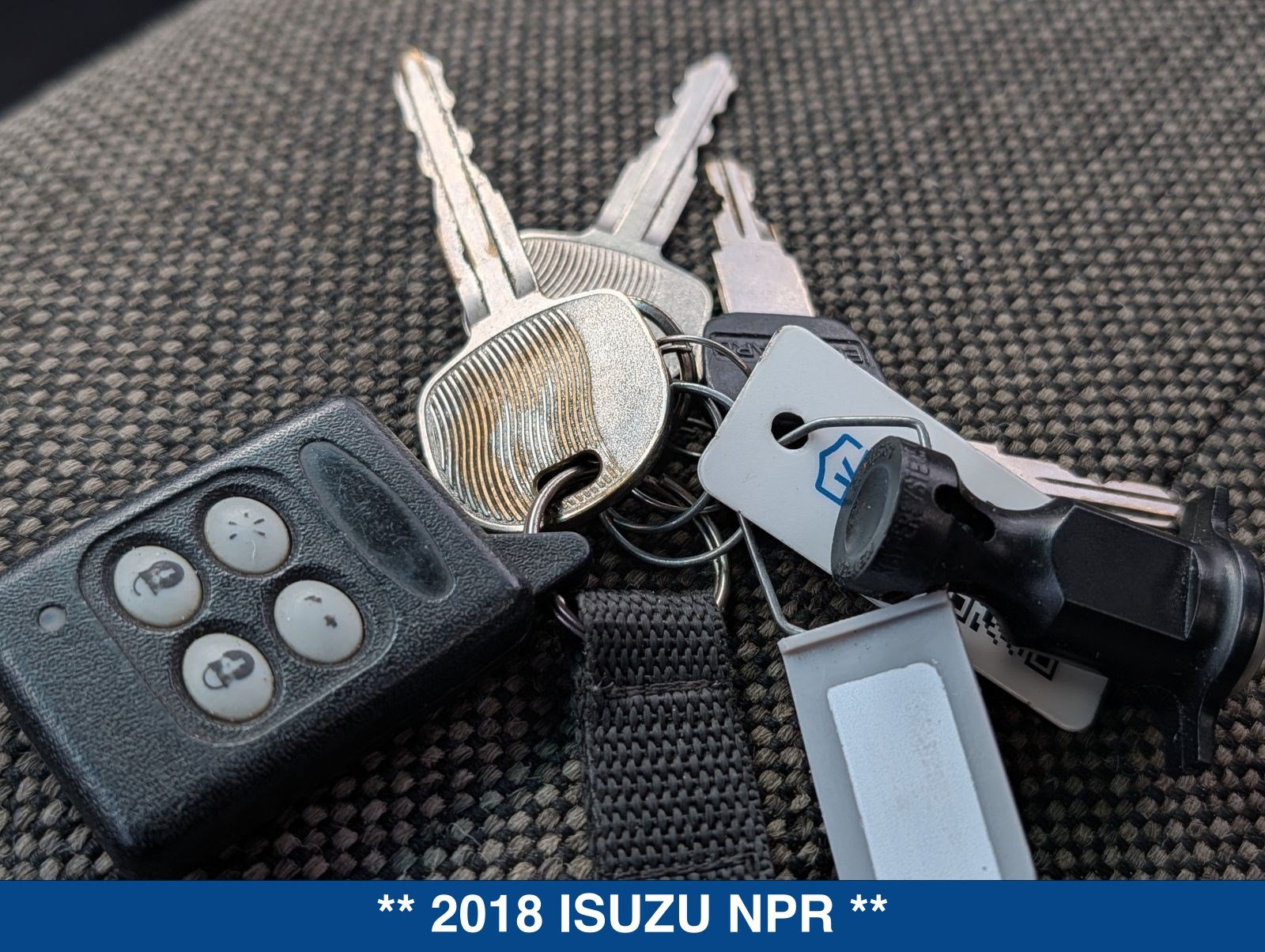 Used 2018 Isuzu NPR RWD image 28
