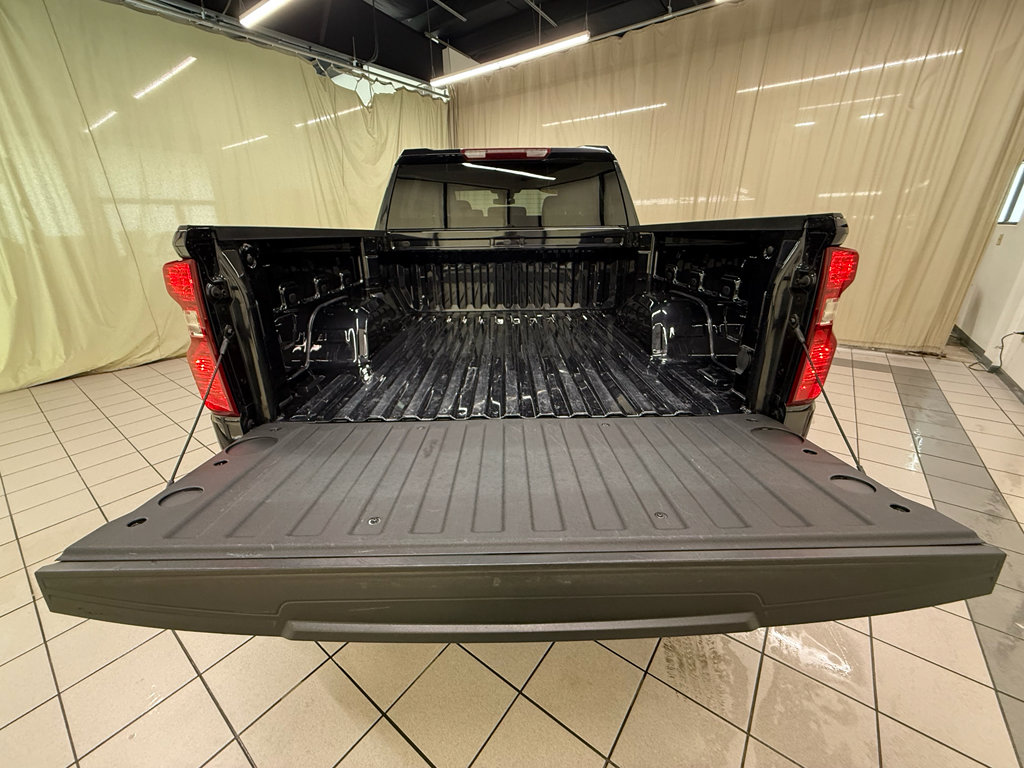 Certified 2024 Chevrolet Silverado 1500 LT AWD/4WD image 16