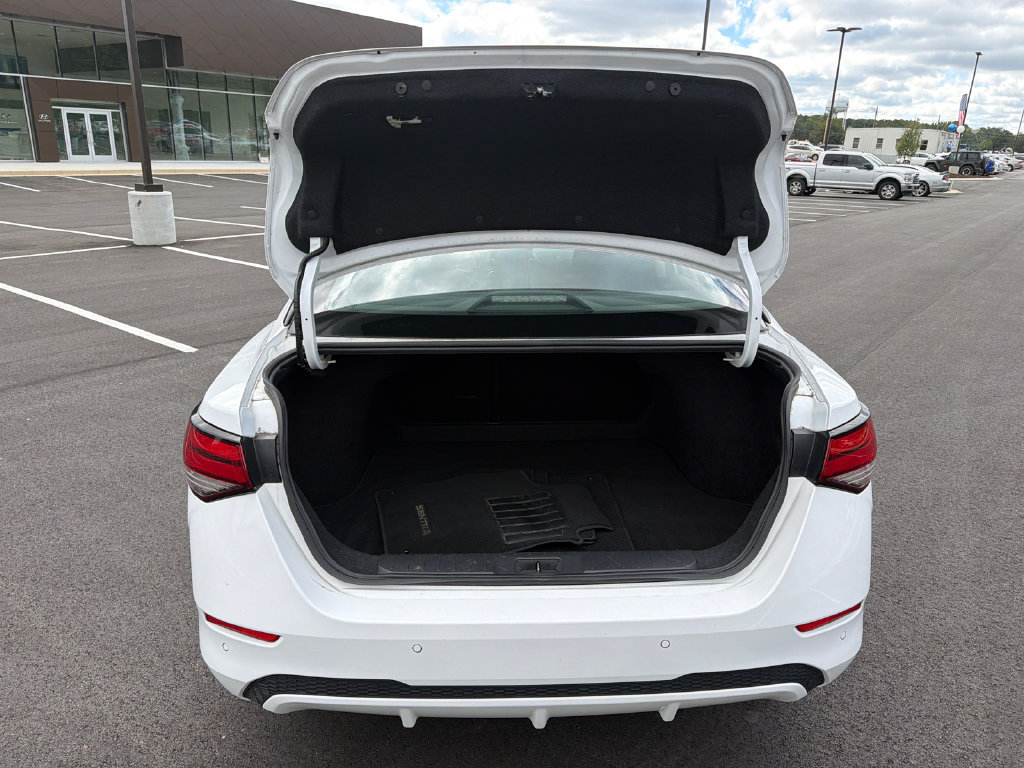 Used 2024 Nissan Sentra SV FWD image 18