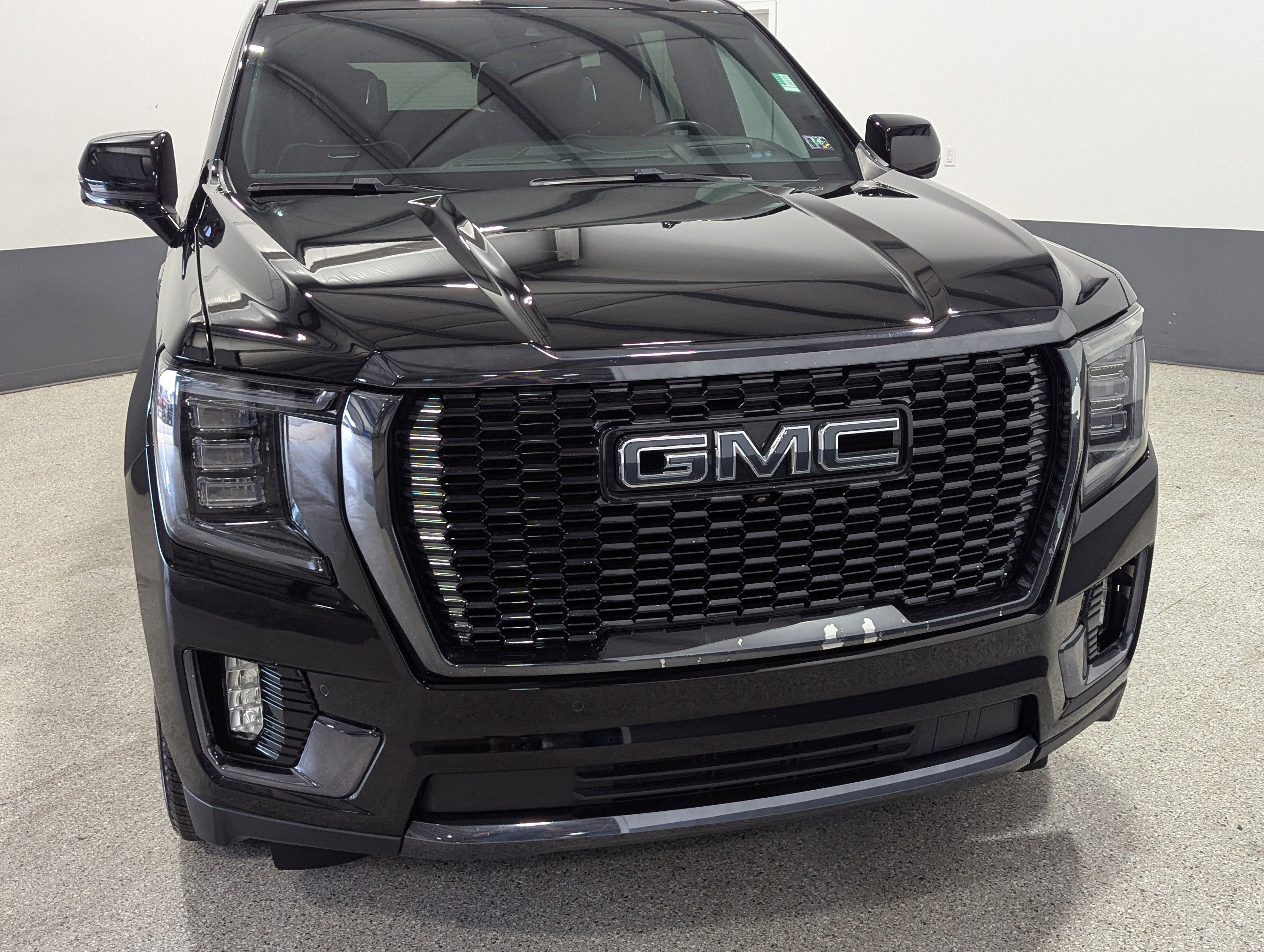 Used 2023 GMC Yukon Denali Ultimate image 8