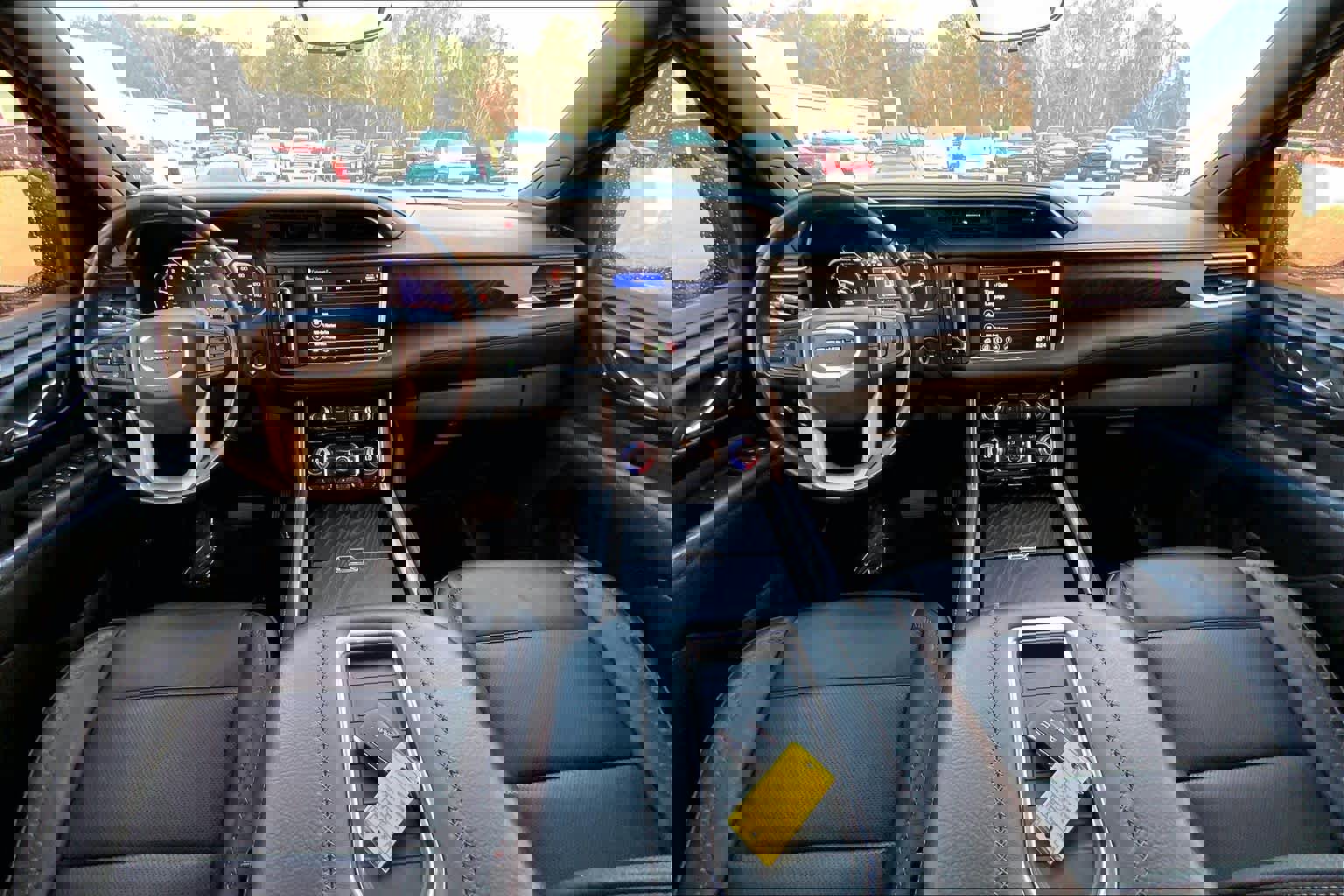 Used 2021 GMC Yukon Denali w/ Denali Ultimate Package image 15