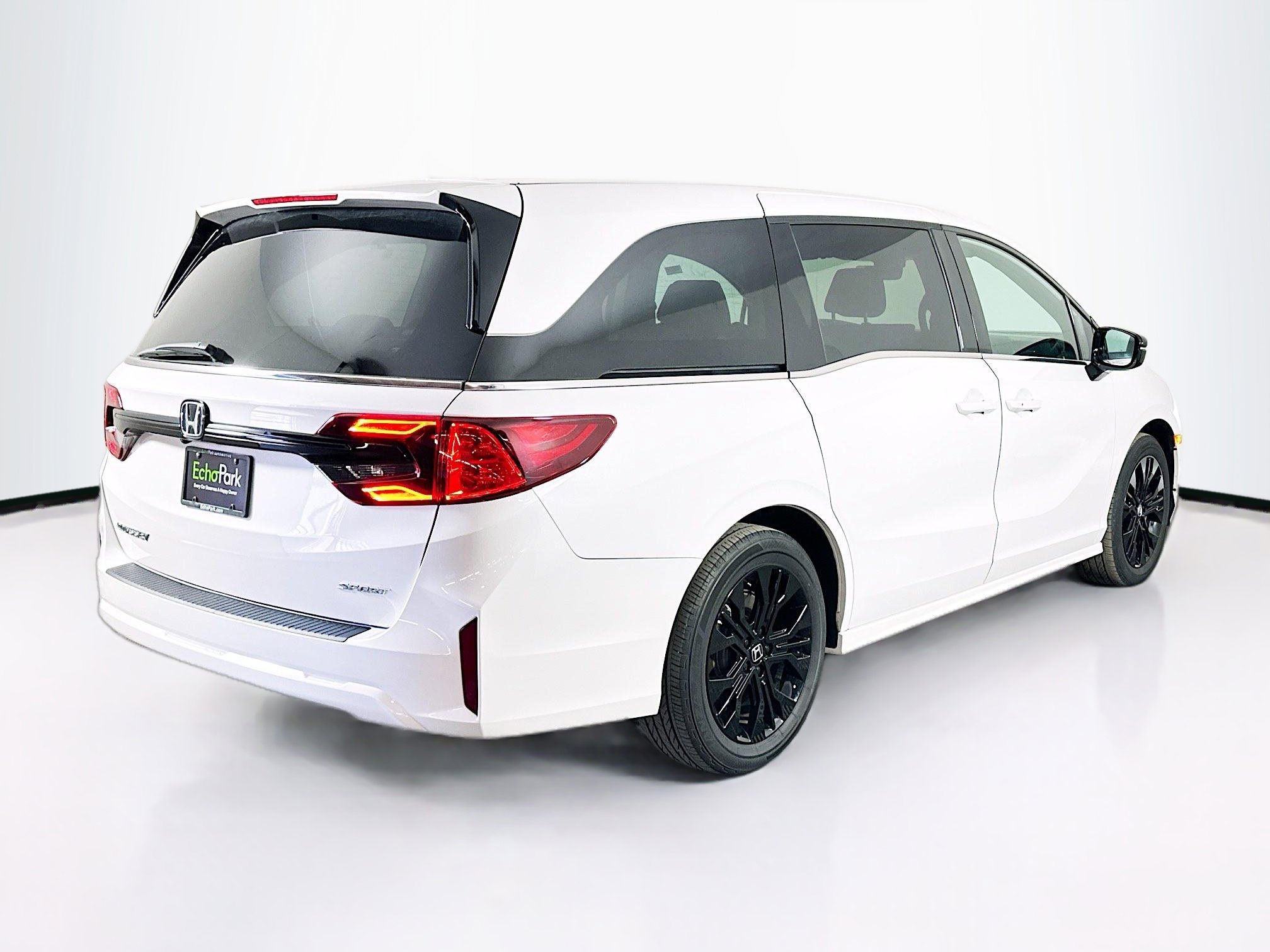 Used 2025 Honda Odyssey Sport-L image 9