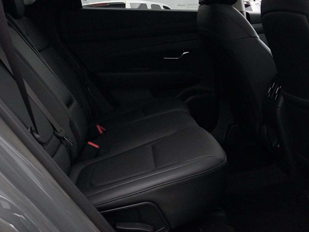 Used 2025 Hyundai Tucson SEL AWD/4WD image 35