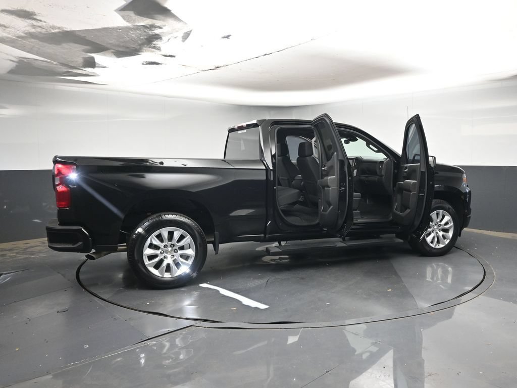 Used 2025 Chevrolet Silverado 1500 Custom RWD image 42