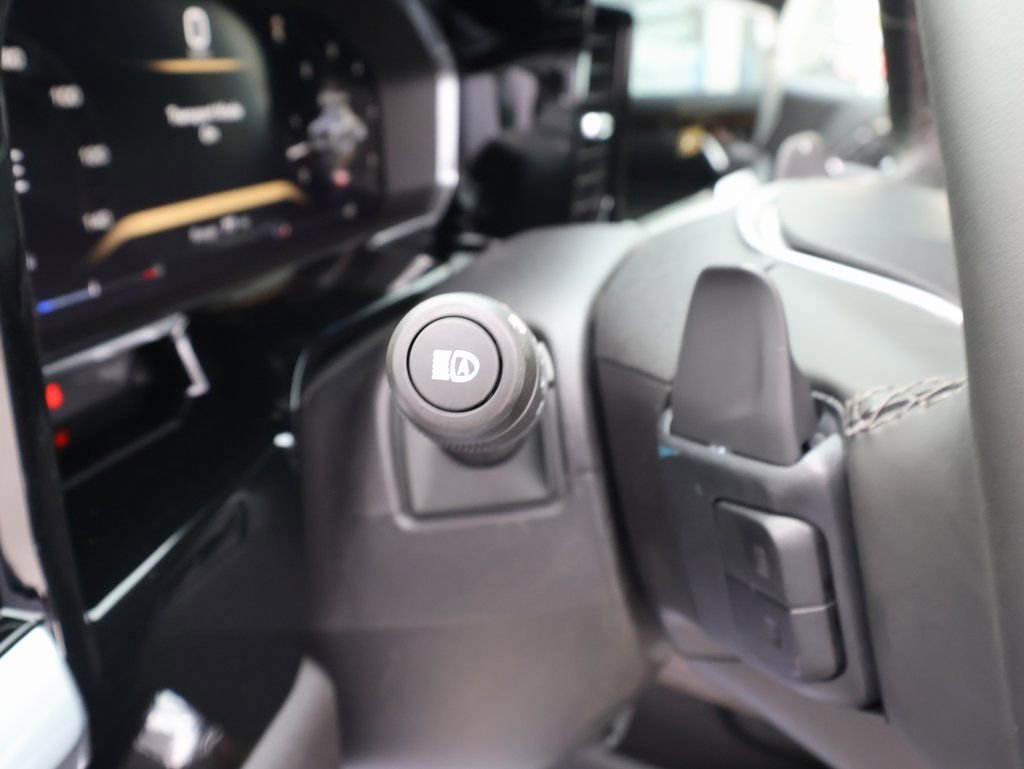 New 2026 GMC Sierra 1500 Elevation w/ LPO, Elevation Black Package image 13