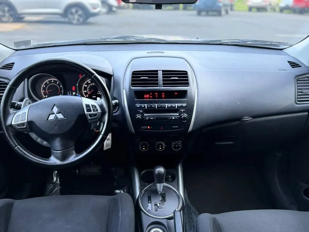 Used 2013 Mitsubishi Outlander Sport ES AWD/4WD image 14