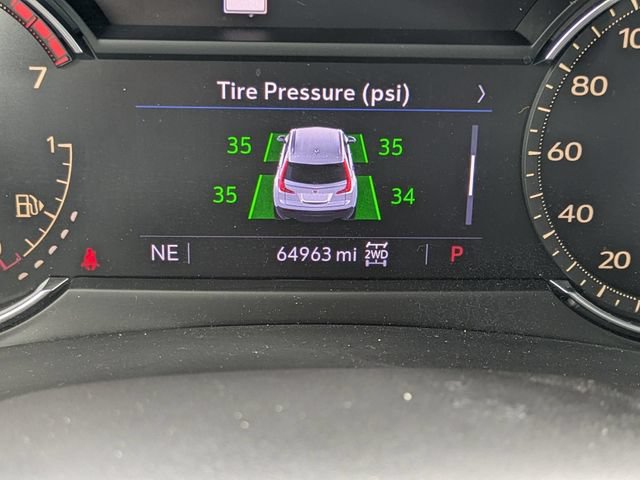 Used 2021 Cadillac XT4 Luxury w/ Cold Weather Package AWD/4WD image 28