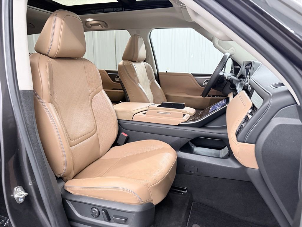 Certified 2025 INFINITI QX80 Luxe image 47