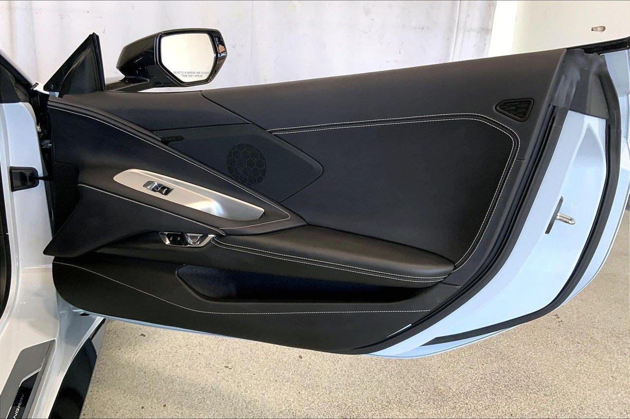 Used 2023 Chevrolet Corvette Stingray Coupe w/ Z51 Performance Package RWD image 23
