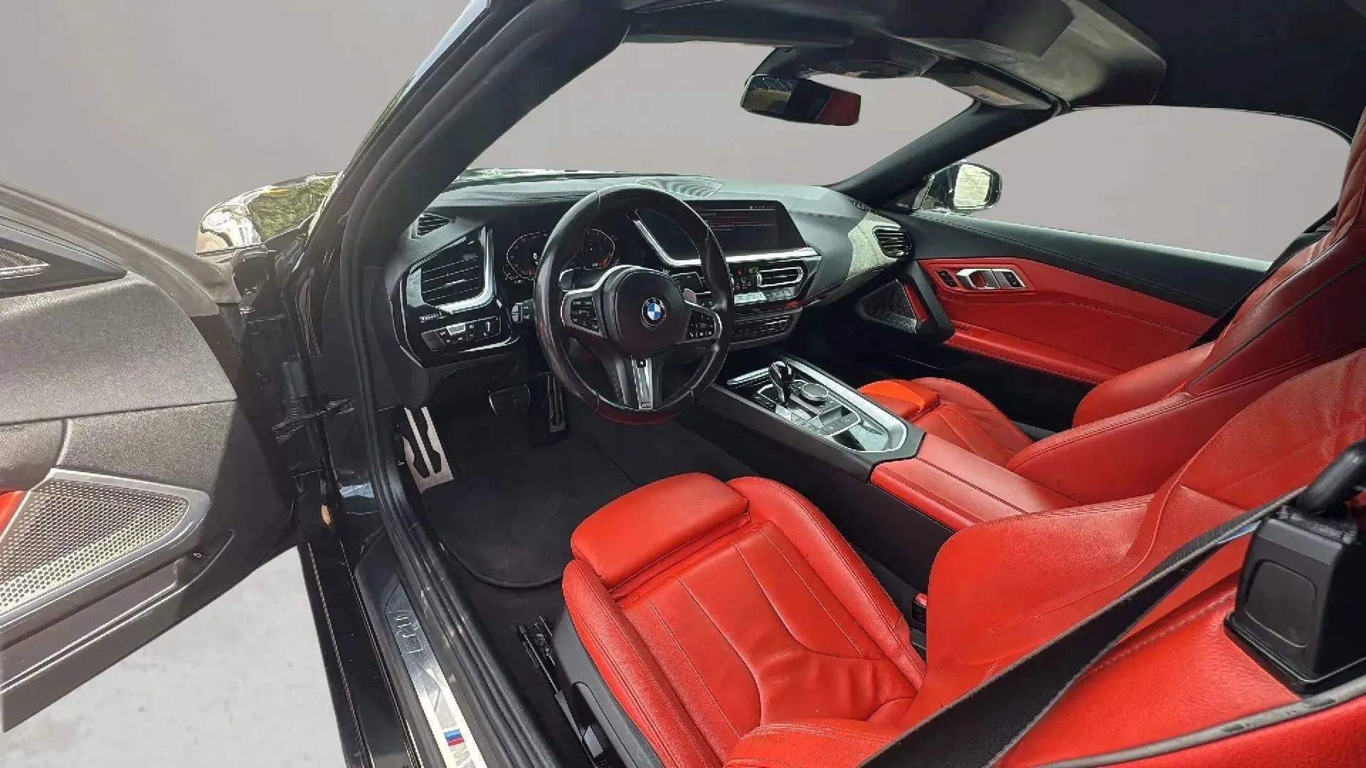 Used 2022 BMW Z4 sDrive30i w/ M Sport Package image 33