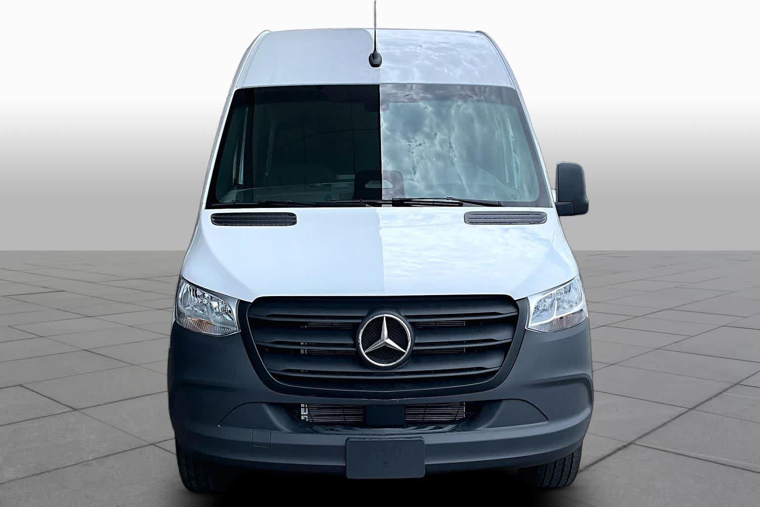 New 2026 Mercedes-Benz Sprinter 2500 image 3