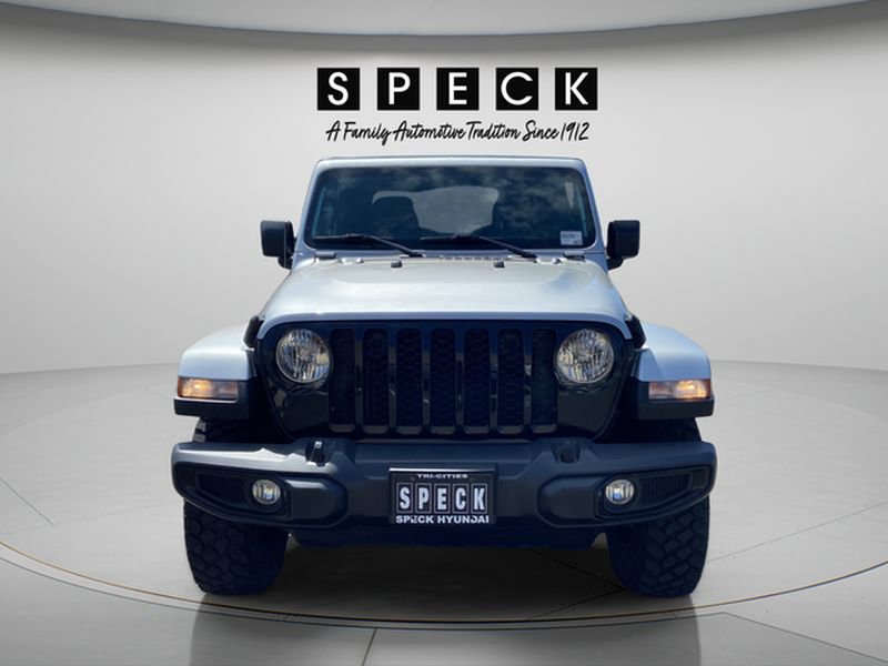 Used 2023 Jeep Gladiator Sport AWD/4WD image 8