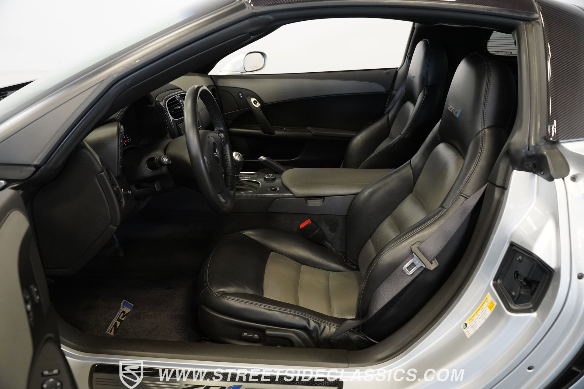 Used 2009 Chevrolet Corvette ZR1 w/ Preferred Equipment Group image 3