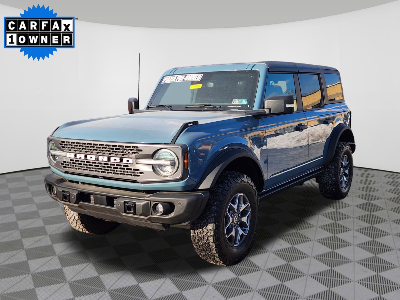 Used 2023 Ford Bronco Badlands image 2