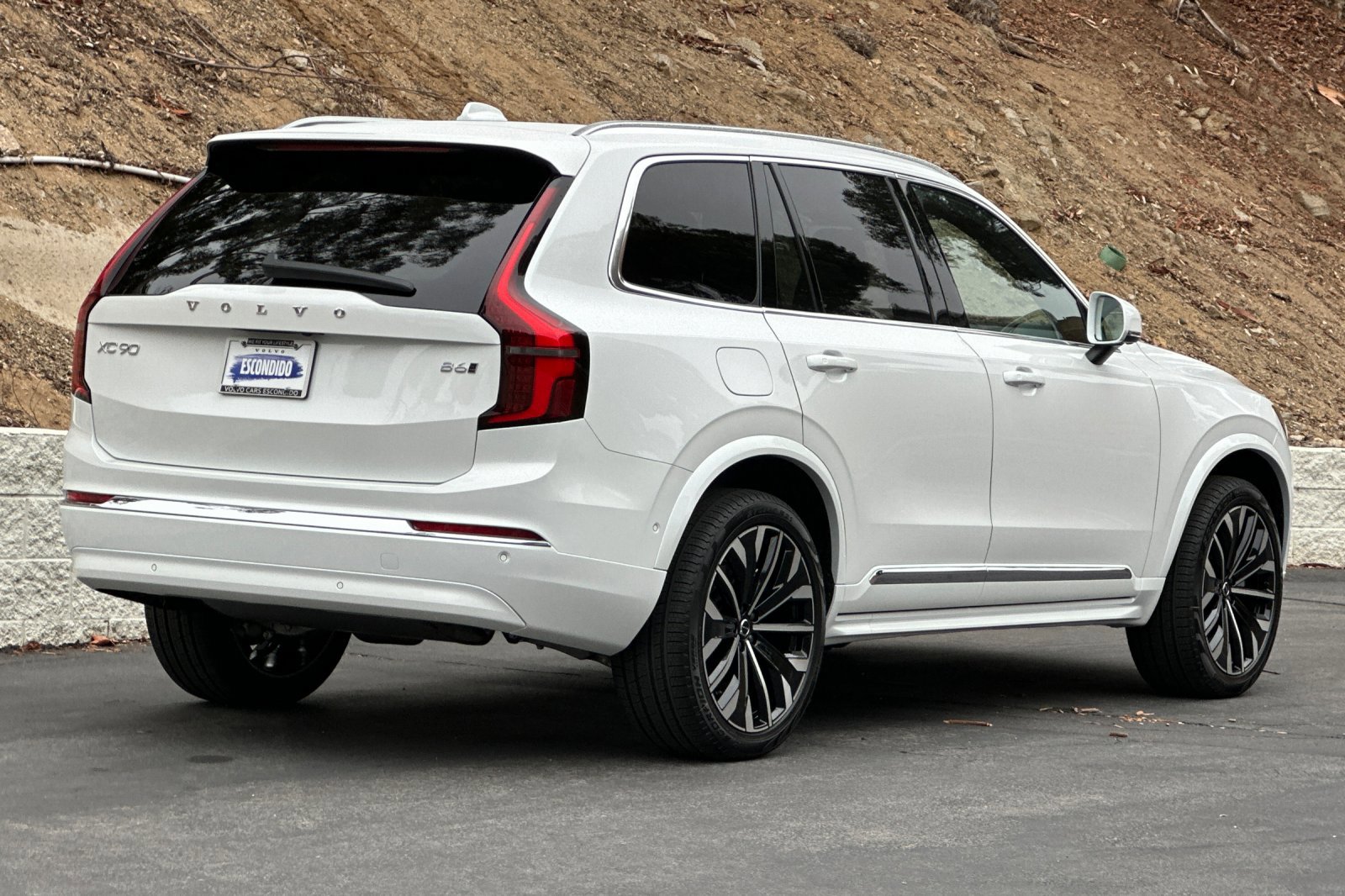 New 2026 Volvo XC90 B6 Plus image 5
