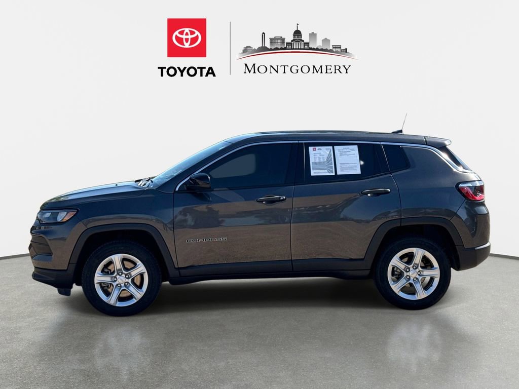 Used 2023 Jeep Compass Sport image 6