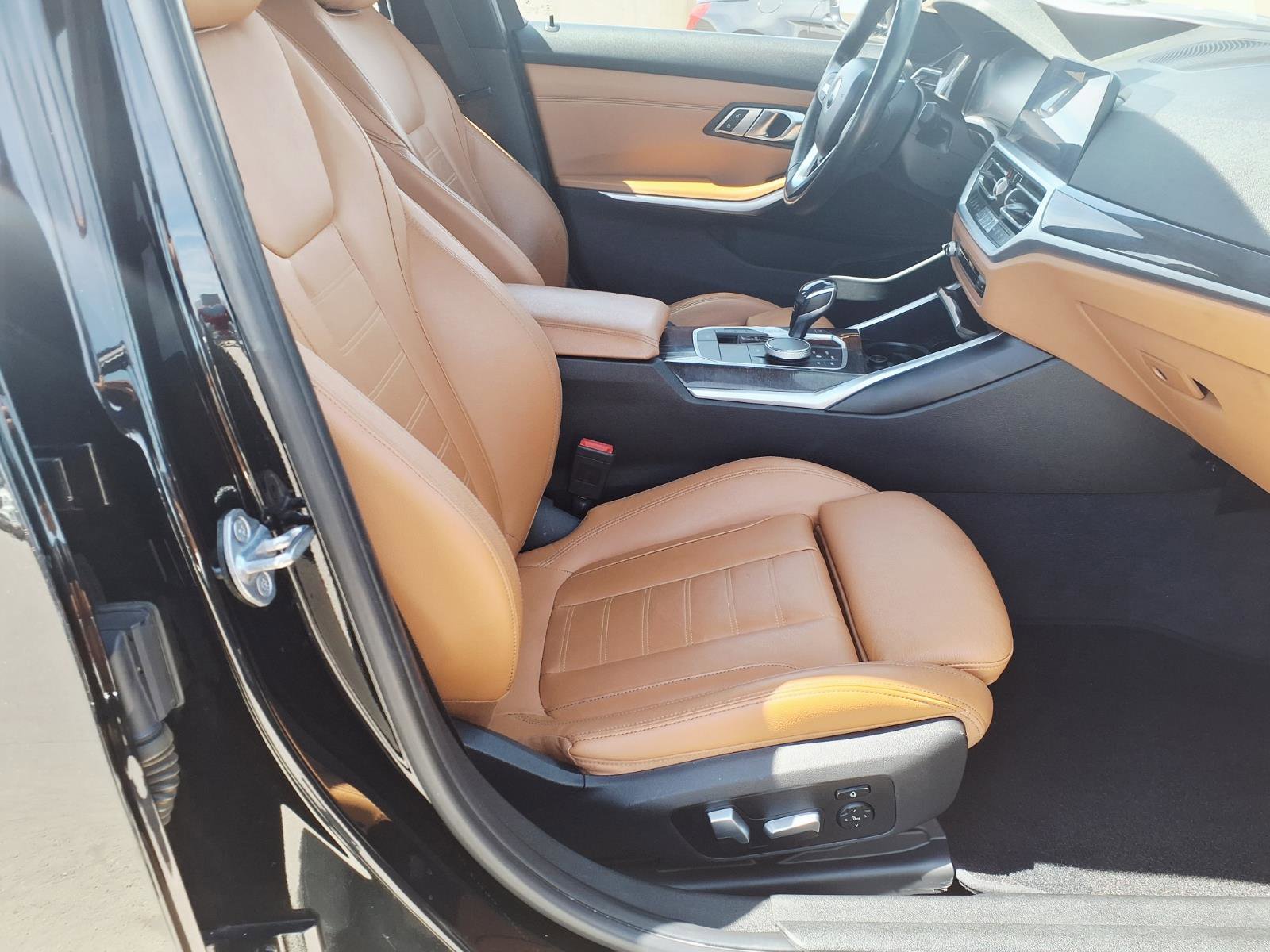 Used 2019 BMW 330i xDrive Sedan AWD/4WD image 11