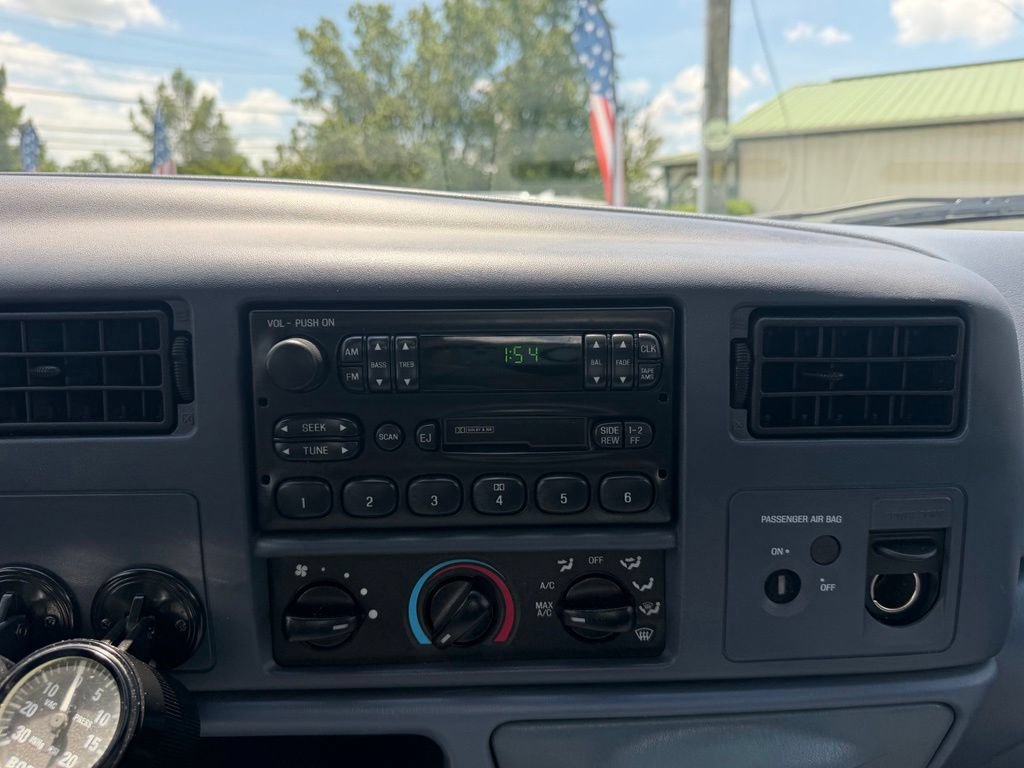 Used 1999 Ford F350 4x4 SuperCab DRW Super Duty image 16