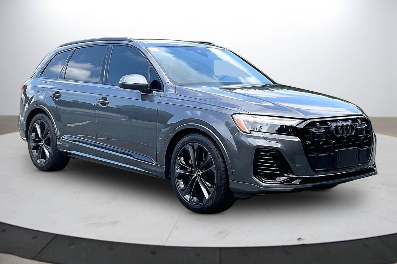 Used 2025 Audi Q7 3.0T Premium Plus AWD/4WD image 2