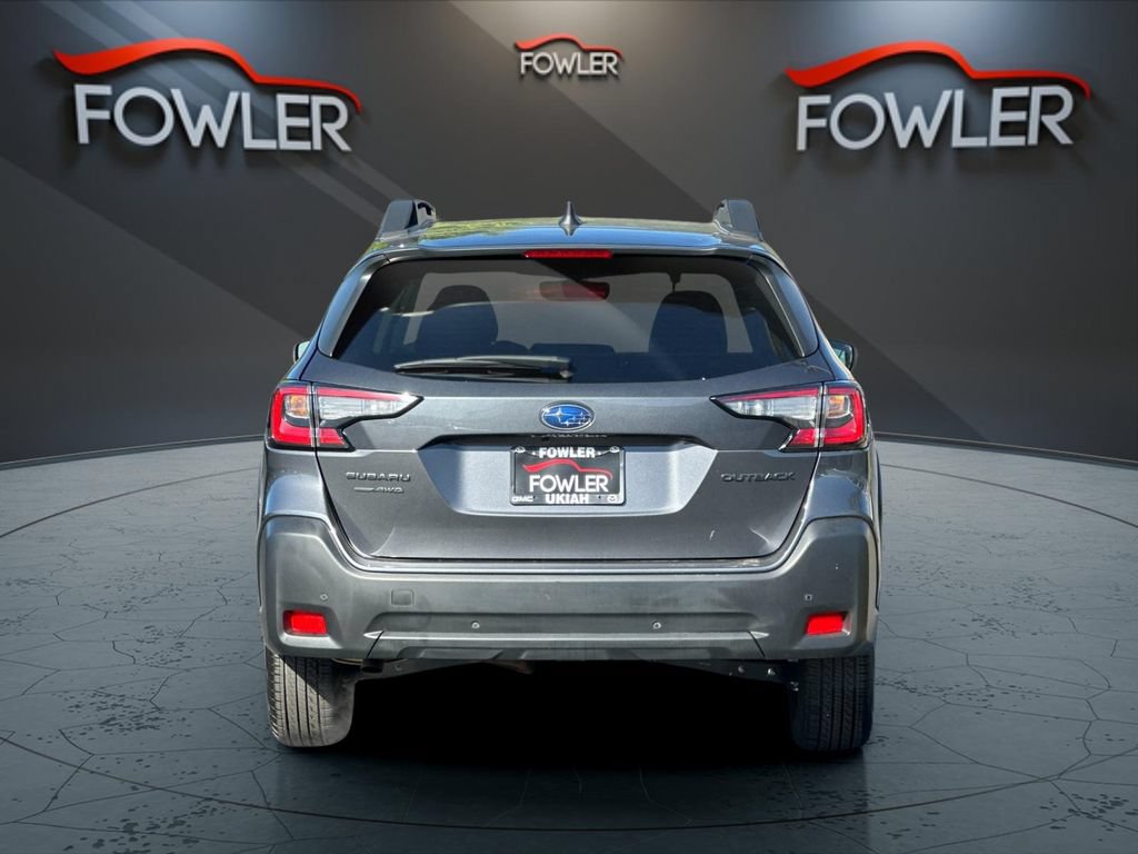 Used 2025 Subaru Outback Onyx Edition AWD/4WD image 4