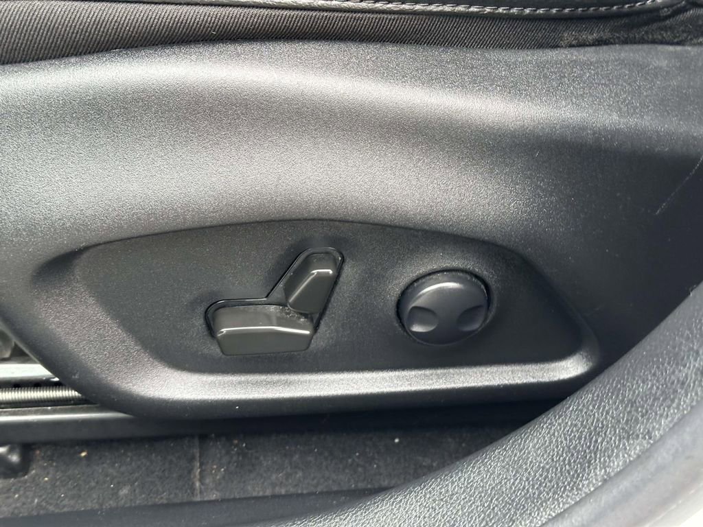 Used 2022 Jeep Compass Limited image 14