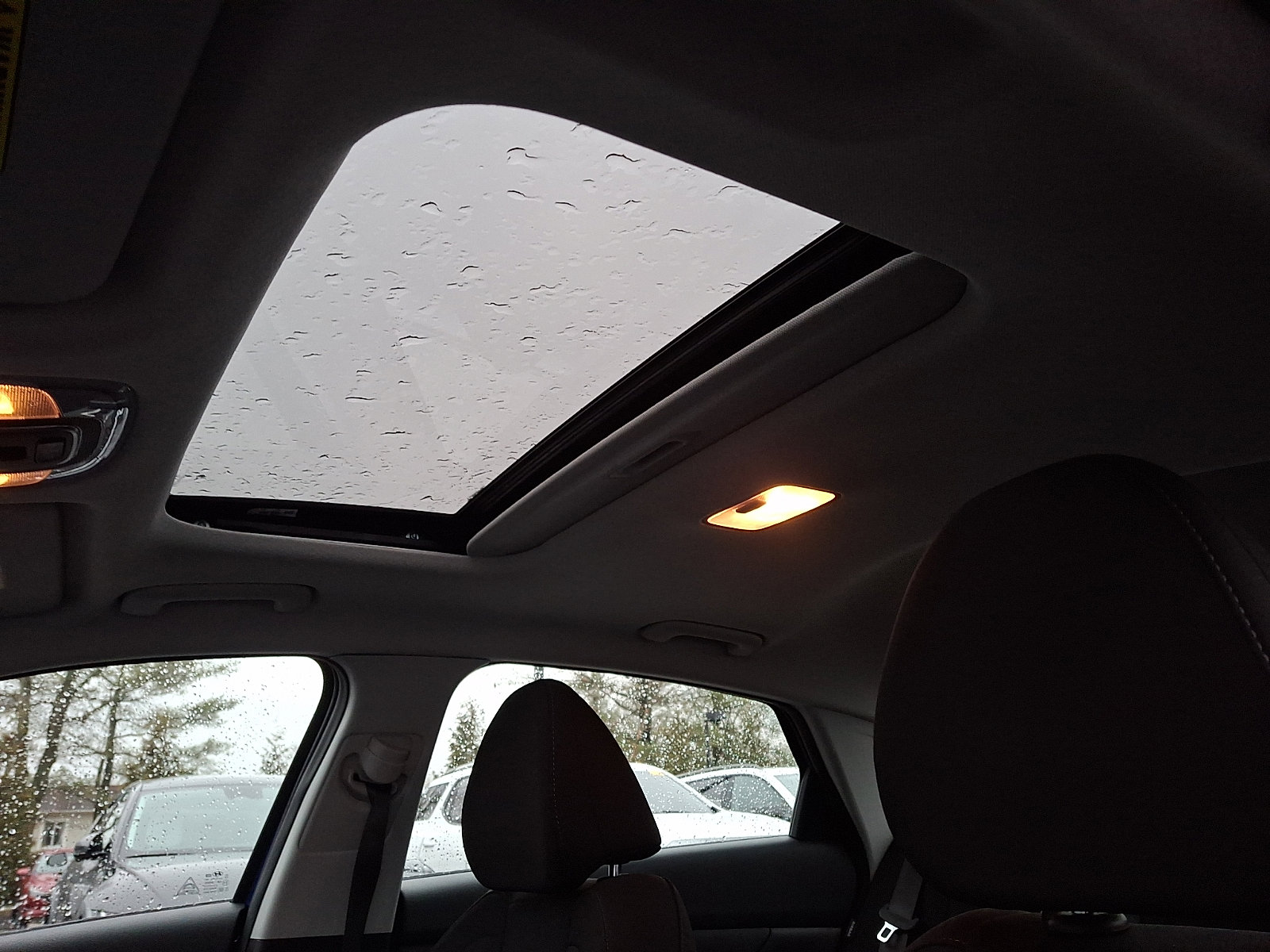 Used 2025 Hyundai Elantra SEL image 21