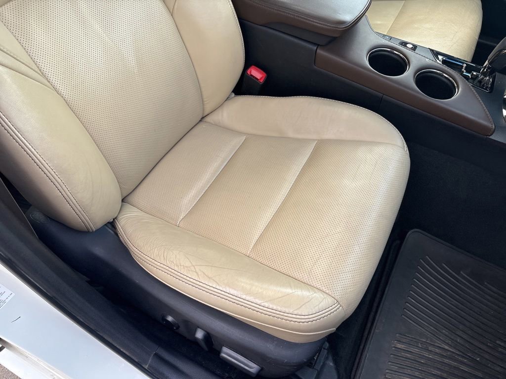 Used 2013 Toyota Avalon Limited FWD image 30
