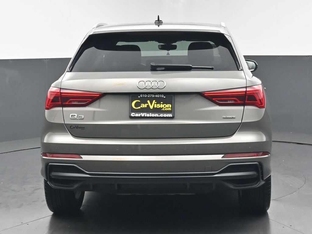 Used 2022 Audi Q3 2.0T Premium w/ Convenience Package AWD/4WD image 4