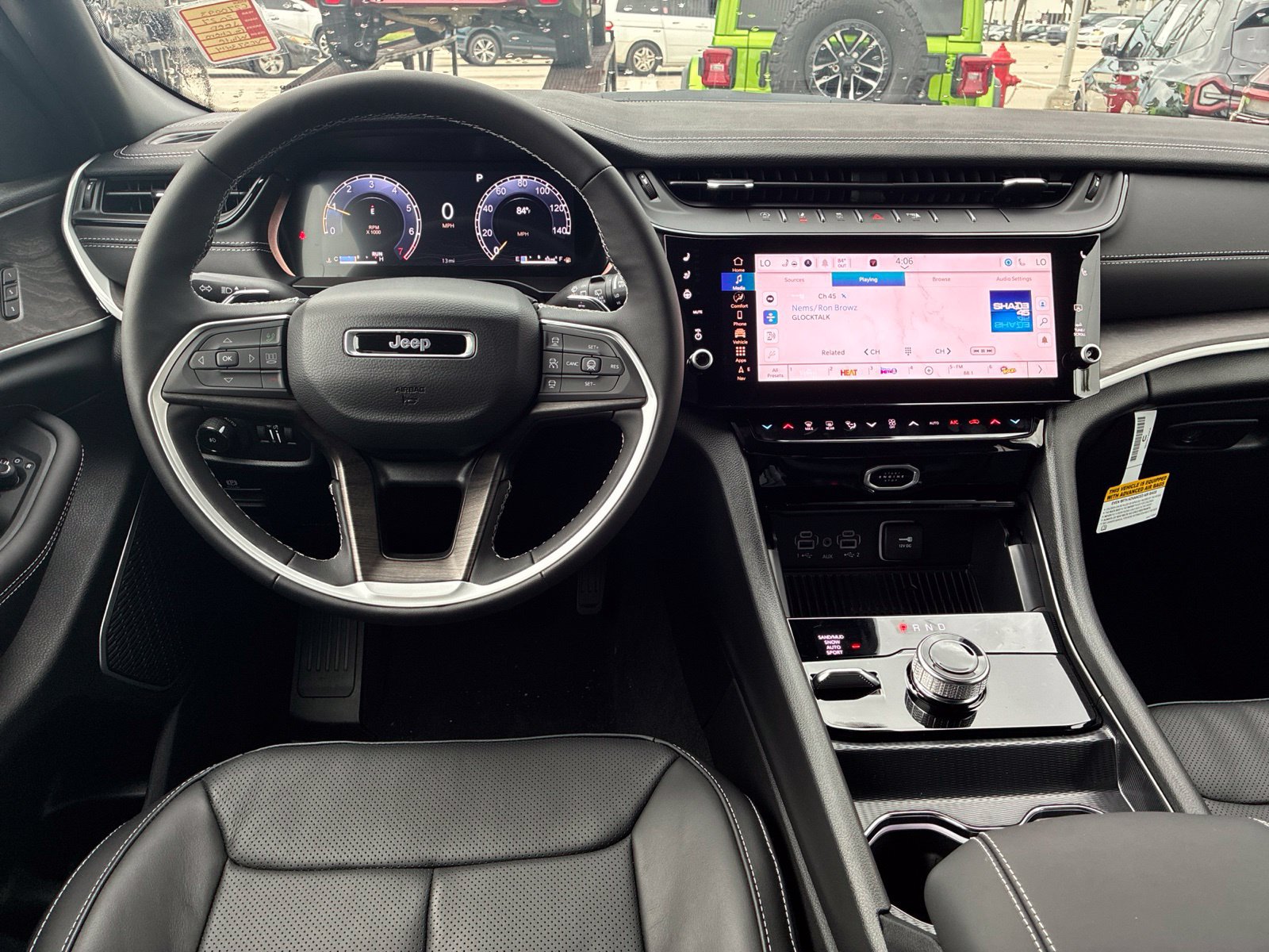 New 2027 Jeep Grand Cherokee Limited AWD/4WD image 23