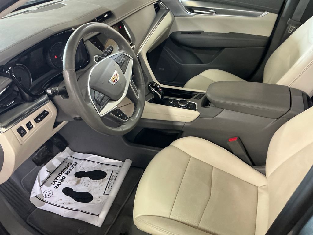 Certified 2024 Cadillac XT5 Premium Luxury w/ Technology Package AWD/4WD image 14