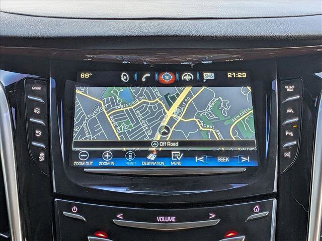 Used 2019 Cadillac Escalade Premium Luxury image 14