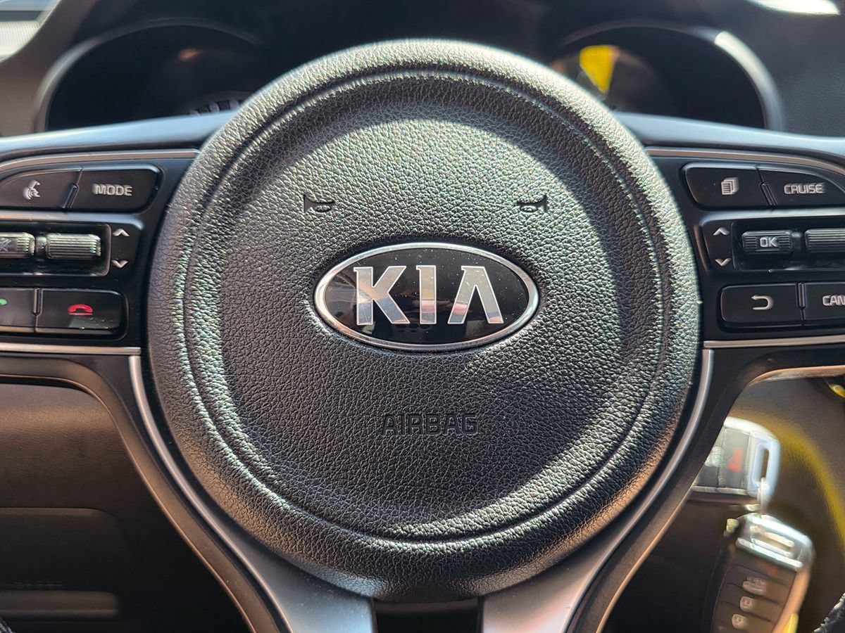 Used 2018 Kia Optima S FWD image 30