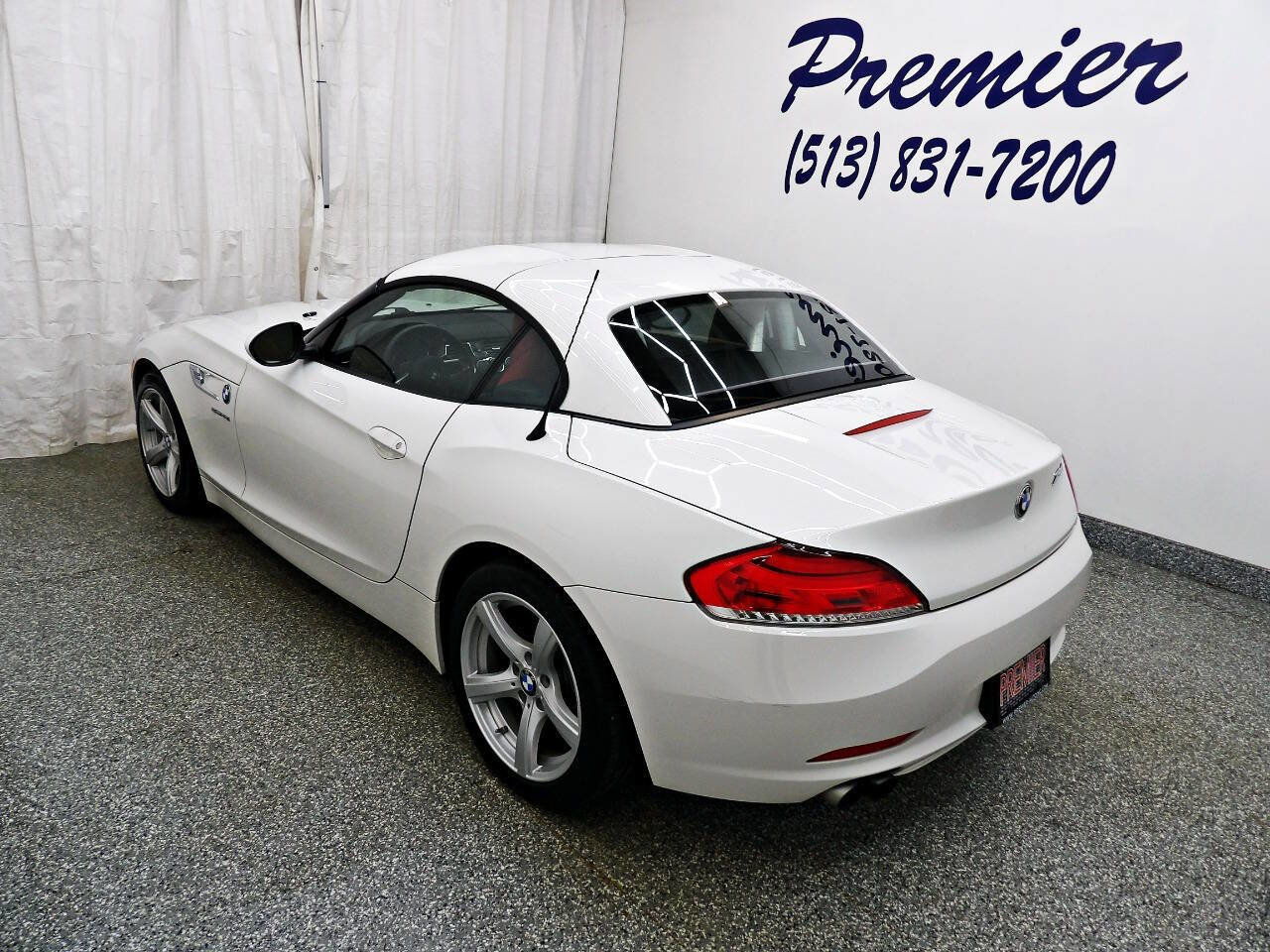 Used 2016 BMW Z4 sDrive28i RWD image 4