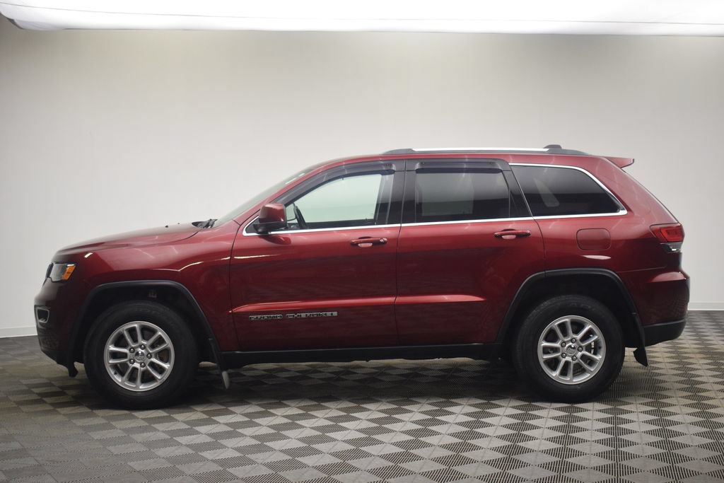 Used 2020 Jeep Grand Cherokee Laredo w/ Security & Convenience Group AWD/4WD image 13
