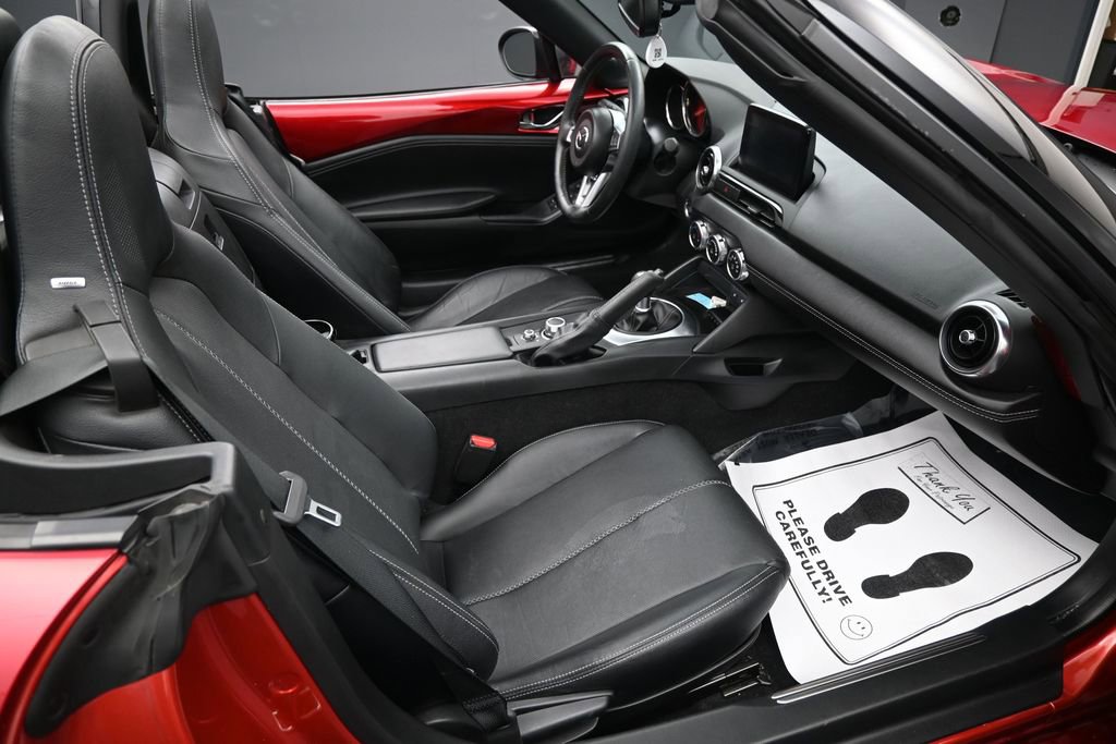 Used 2021 MAZDA MX-5 Miata Grand Touring RWD image 25
