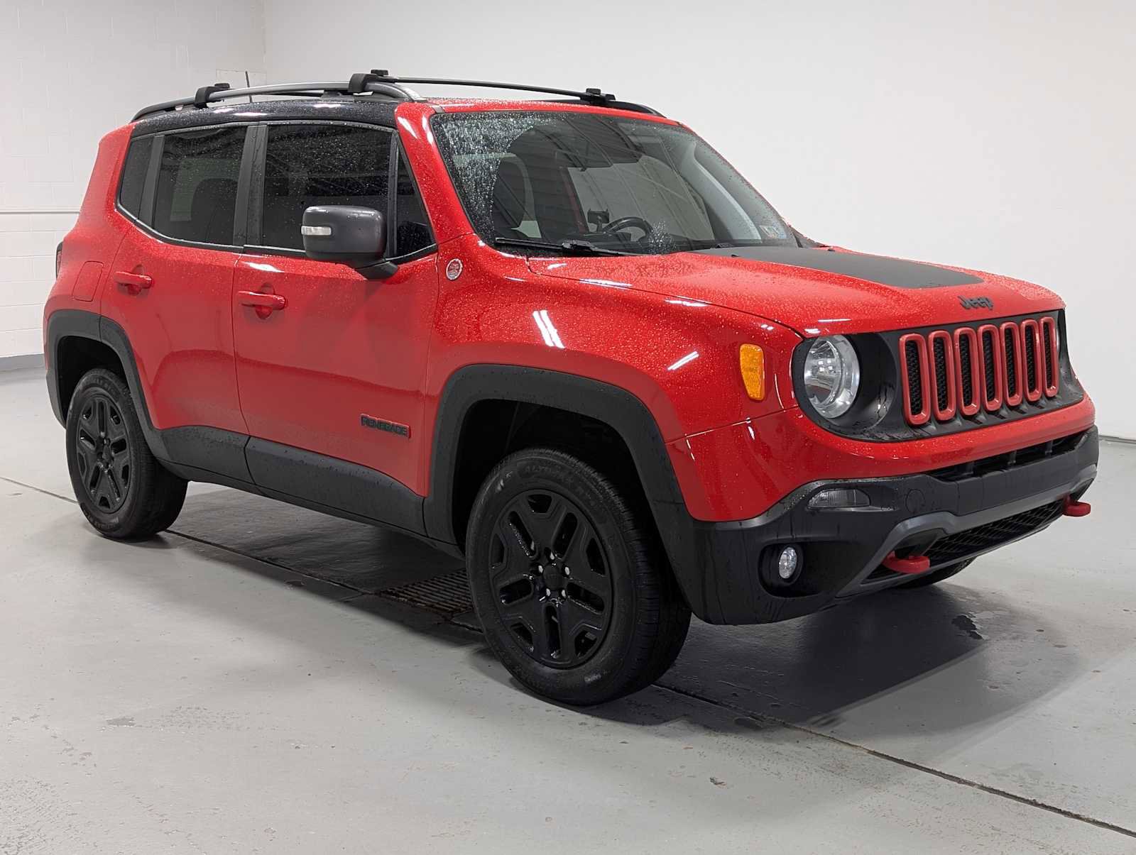 Used 2018 Jeep Renegade Trailhawk AWD/4WD image 6