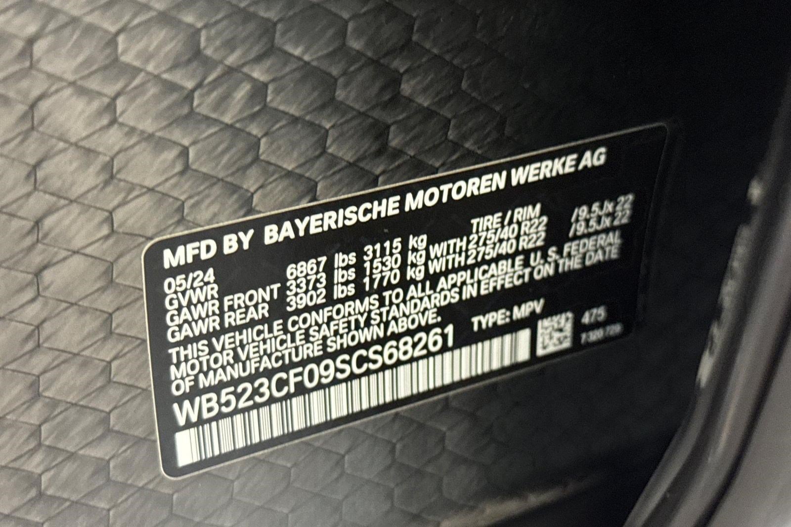 Used 2025 BMW iX xDrive50 w/ Premium Package AWD/4WD image 27