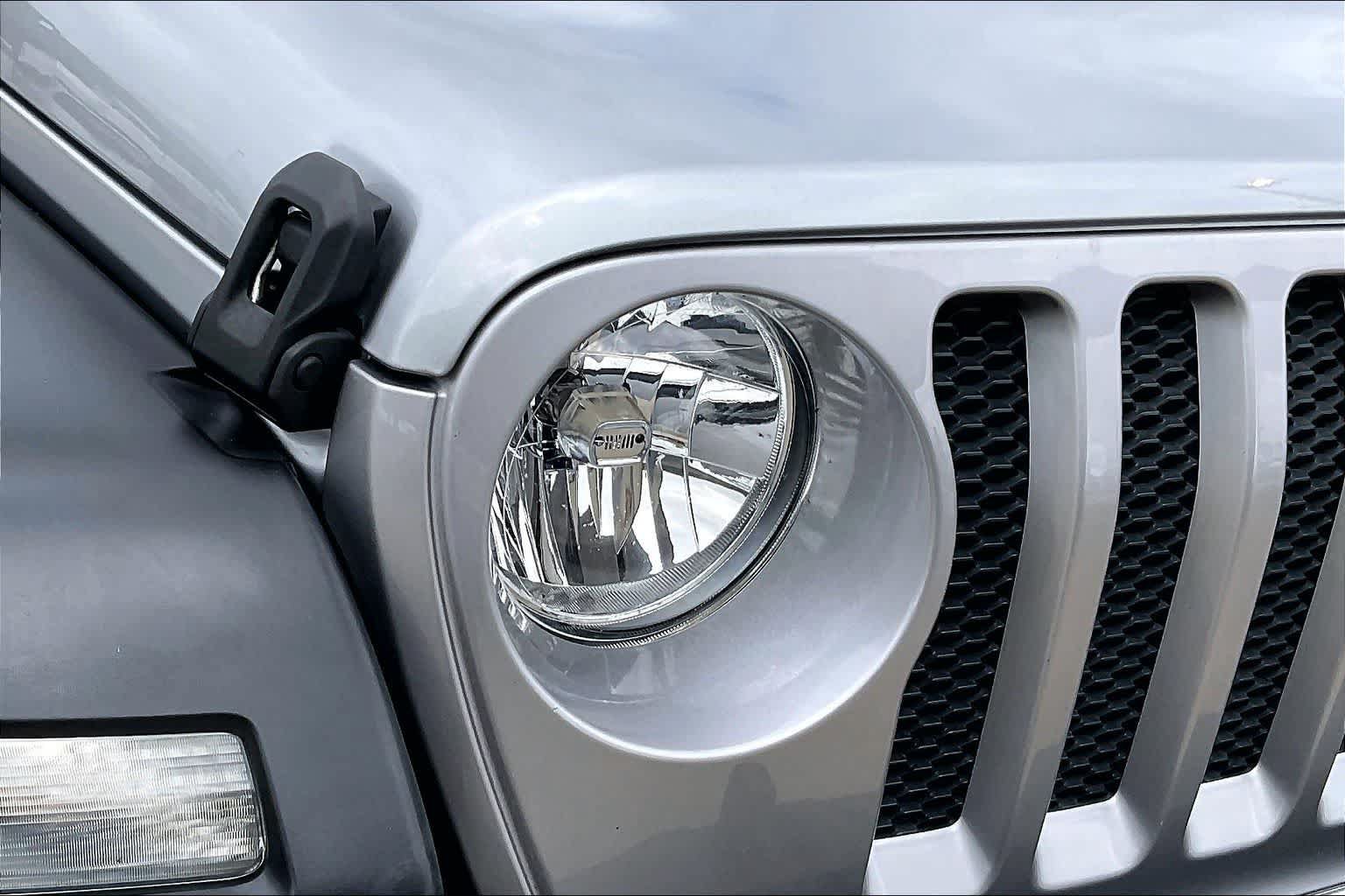 Used 2018 Jeep Wrangler Unlimited Sport S AWD/4WD image 26