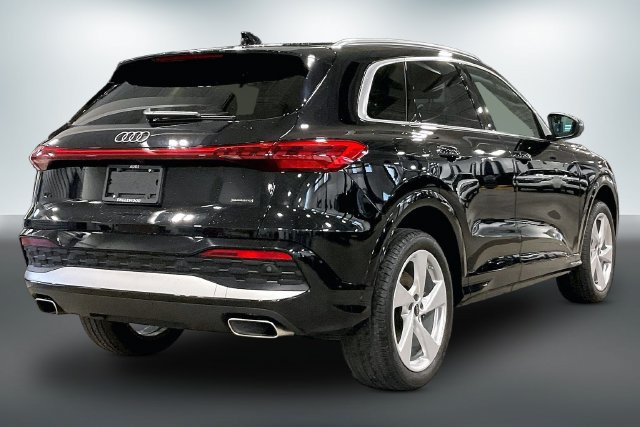 Certified 2025 Audi Q5 Premium Plus w/ Premium Plus AWD/4WD image 13